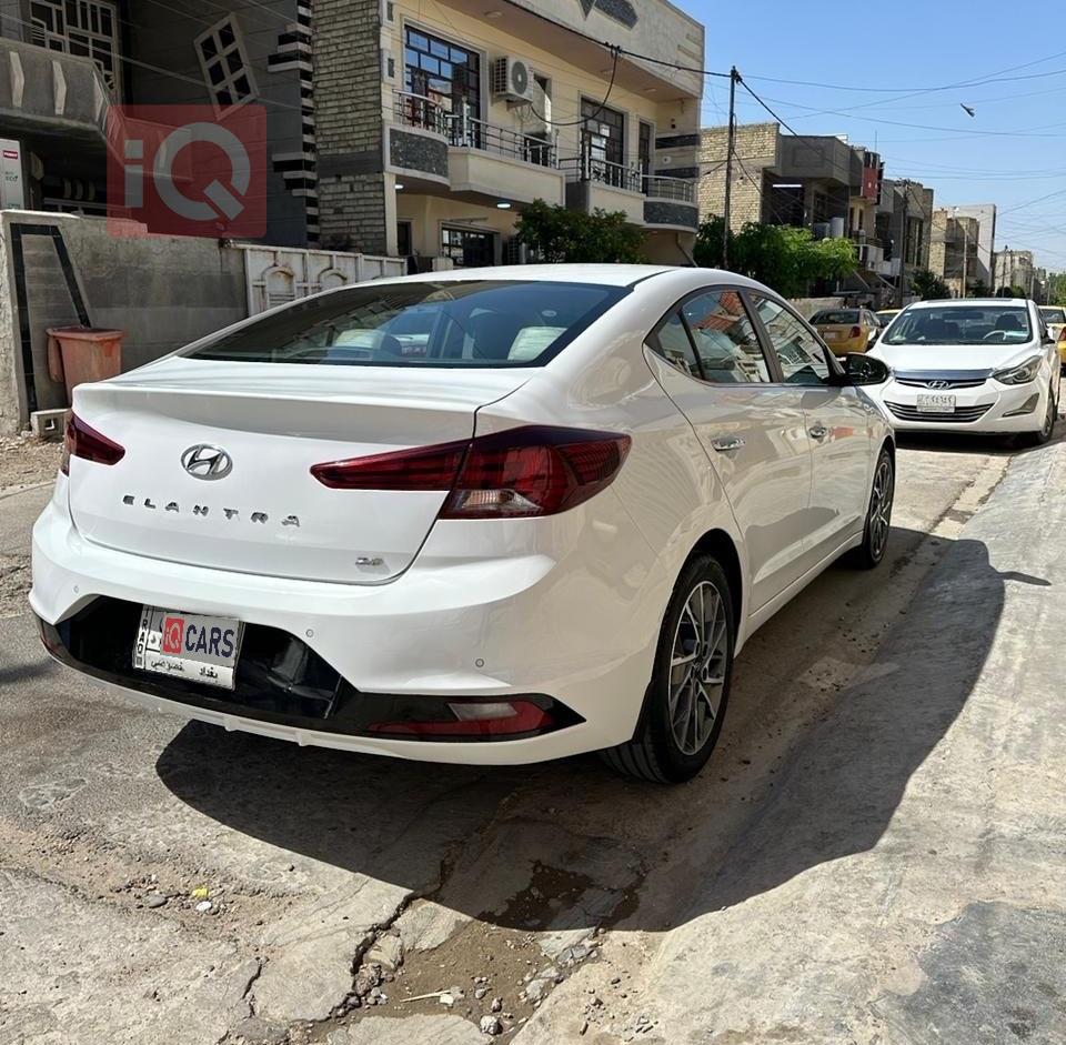 هيونداي النترا